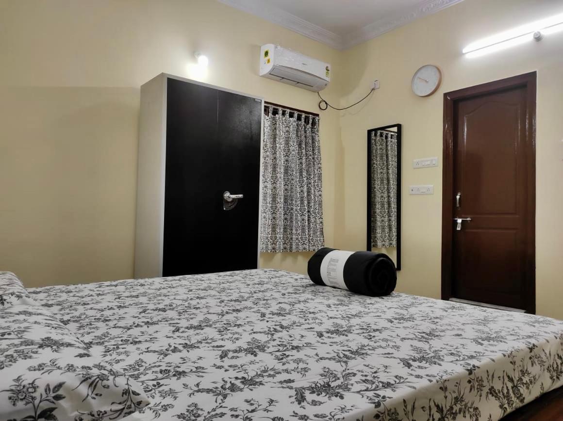 Home To Explore Food, History & Shopping Hyderabad Exterior foto