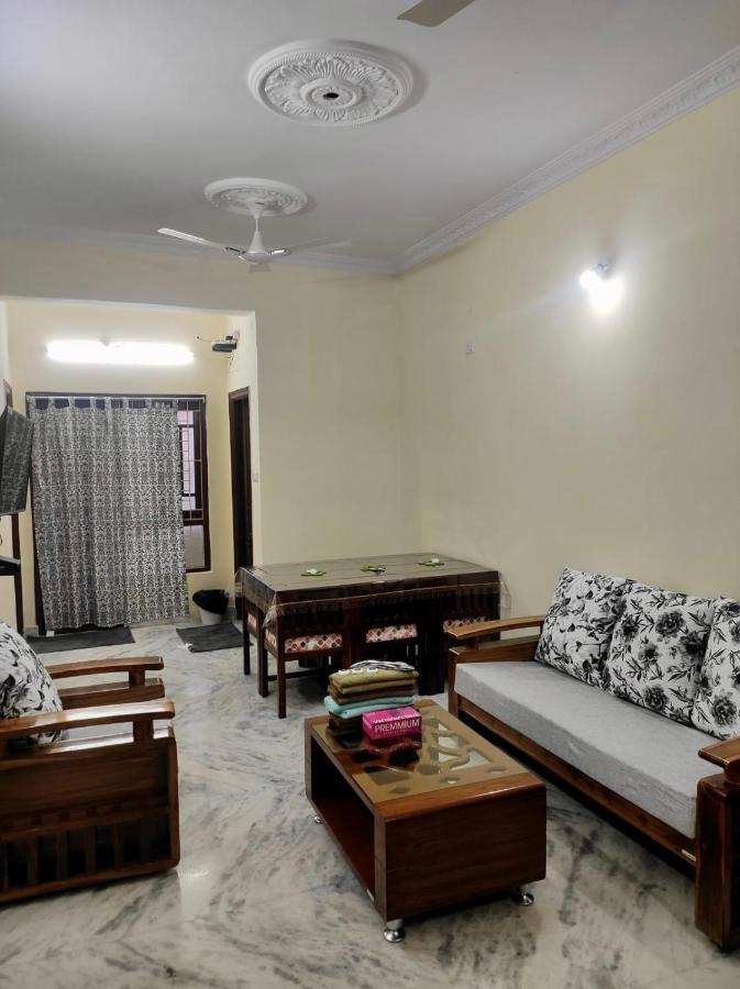 Home To Explore Food, History & Shopping Hyderabad Exterior foto