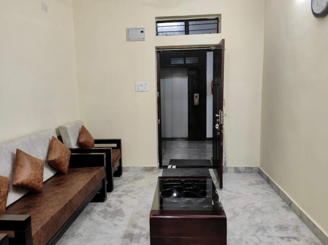 Home To Explore Food, History & Shopping Hyderabad Exterior foto