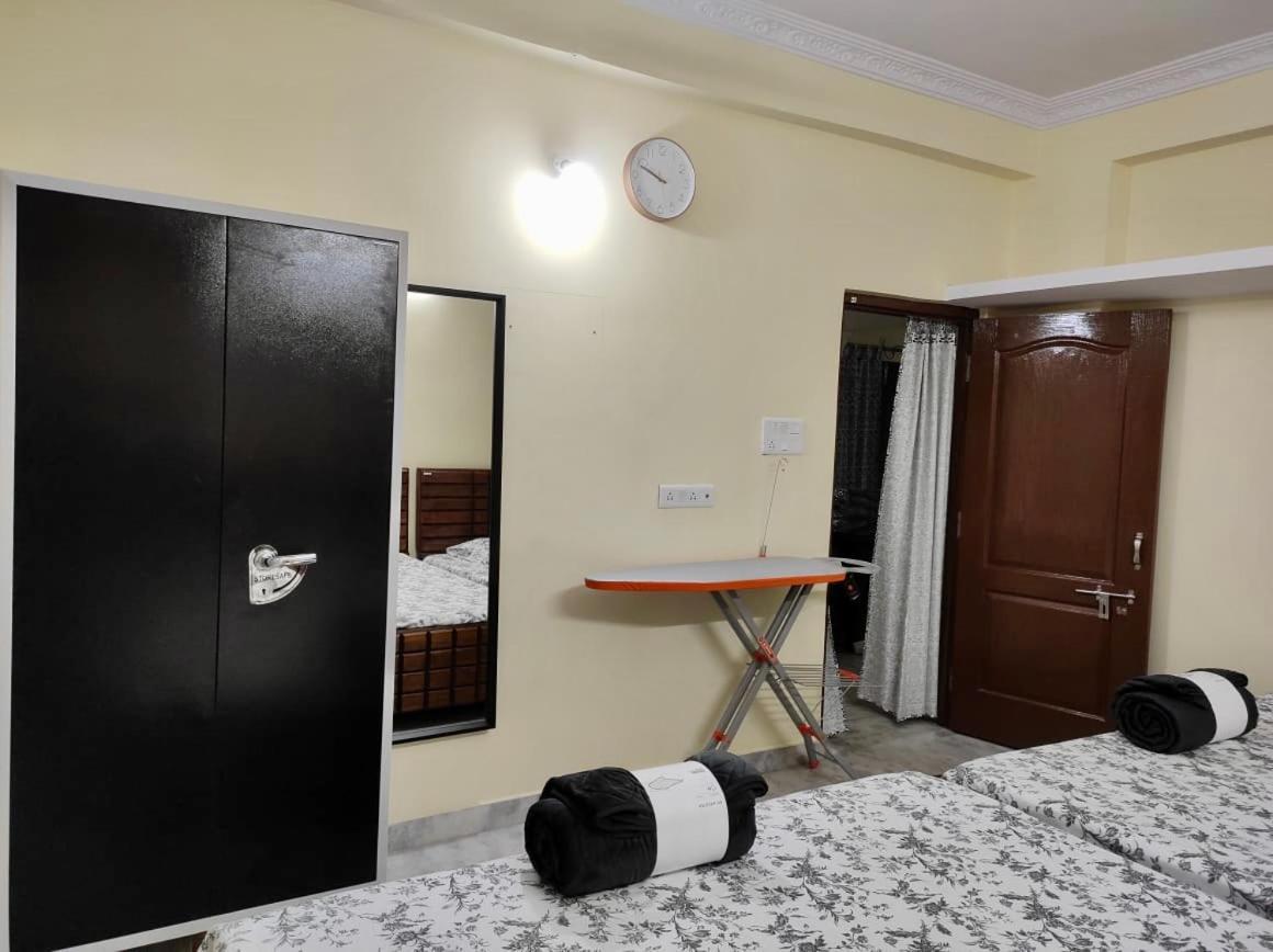 Home To Explore Food, History & Shopping Hyderabad Exterior foto