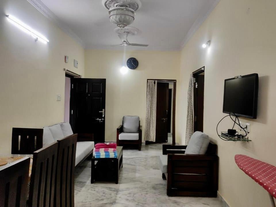 Home To Explore Food, History & Shopping Hyderabad Exterior foto